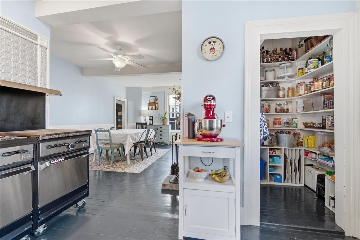 510 E Grove Street, Bloomington, IL 61701