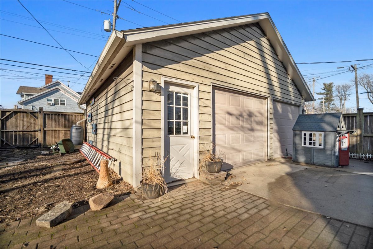 510 E Grove Street, Bloomington, IL 61701