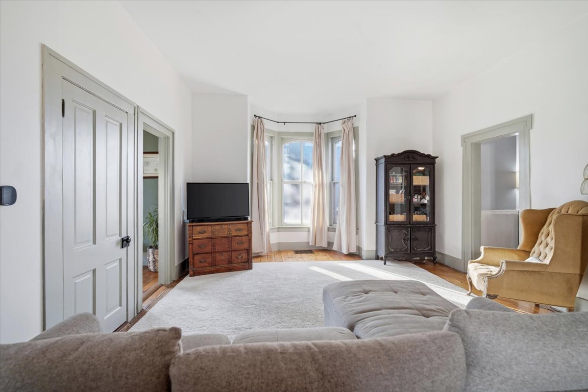 510 E Grove Street, Bloomington, IL 61701