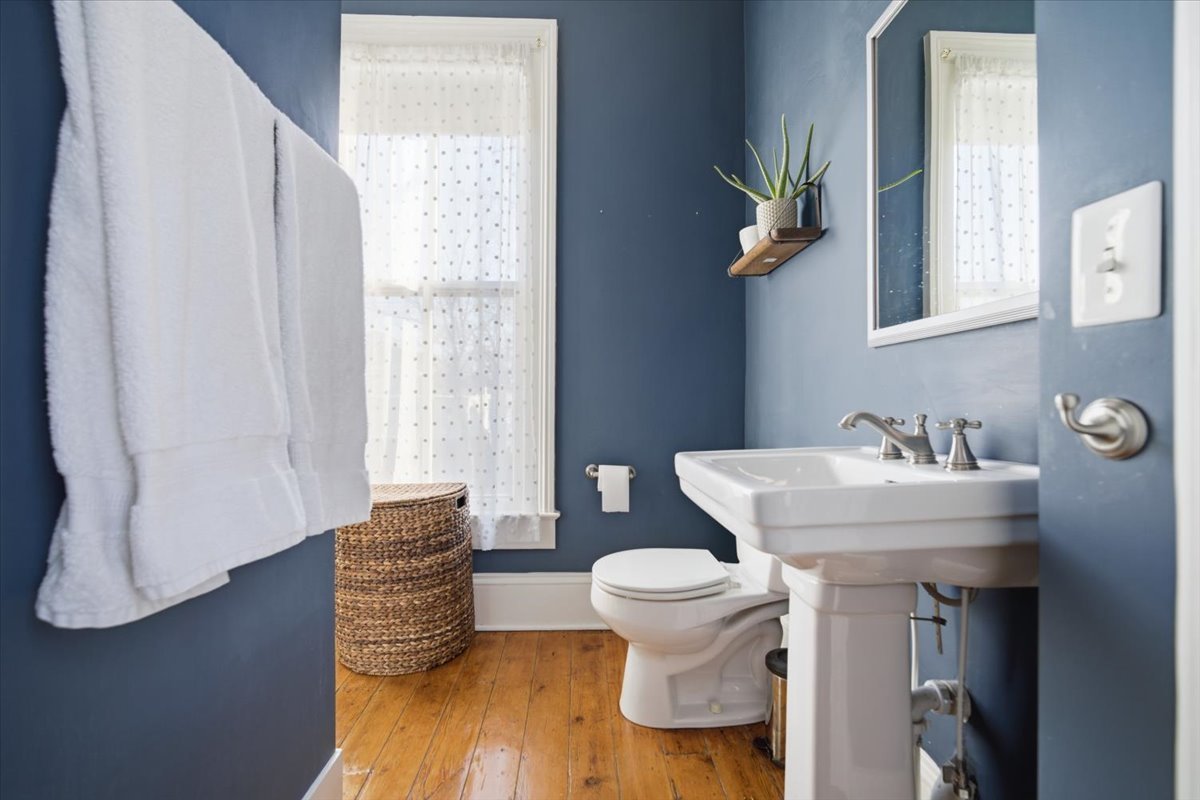 510 E Grove Street, Bloomington, IL 61701