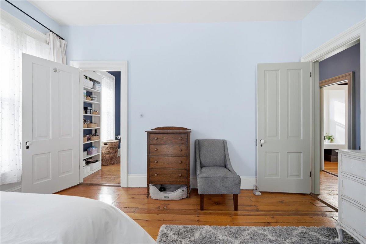 510 E Grove Street, Bloomington, IL 61701