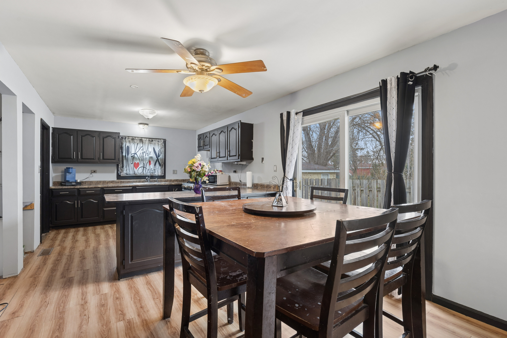 18 Mckinley Street, Lake In The Hills, IL 60156