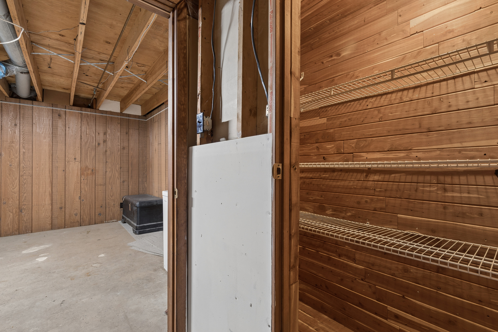 18 Mckinley Street, Lake In The Hills, IL 60156