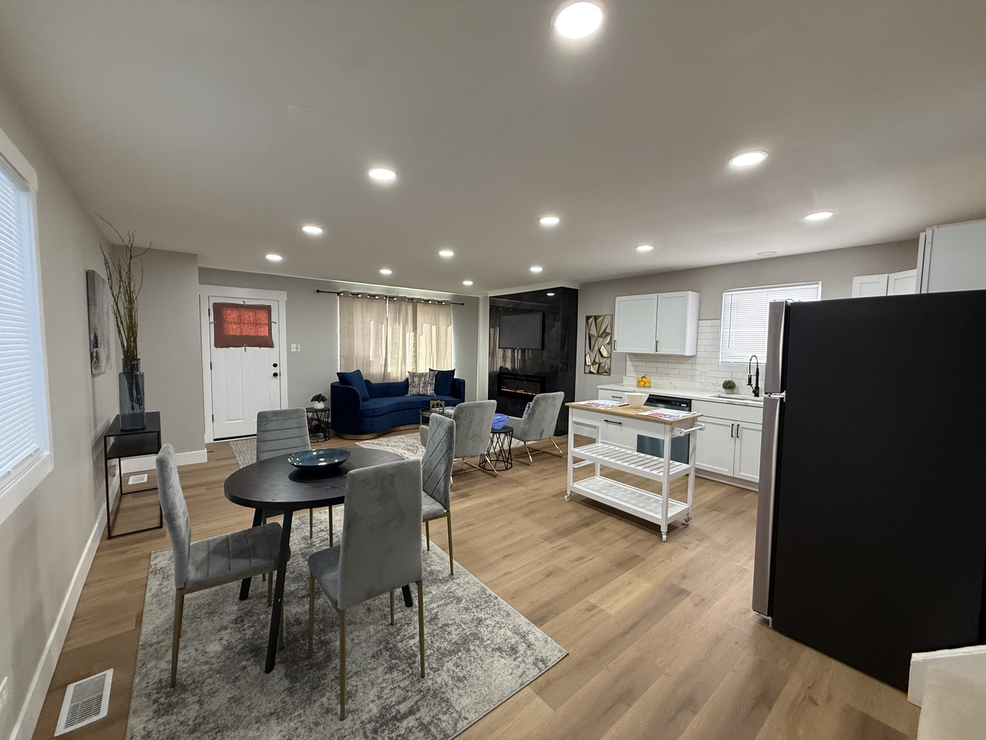 304 W 111th Street, Chicago, IL 60628