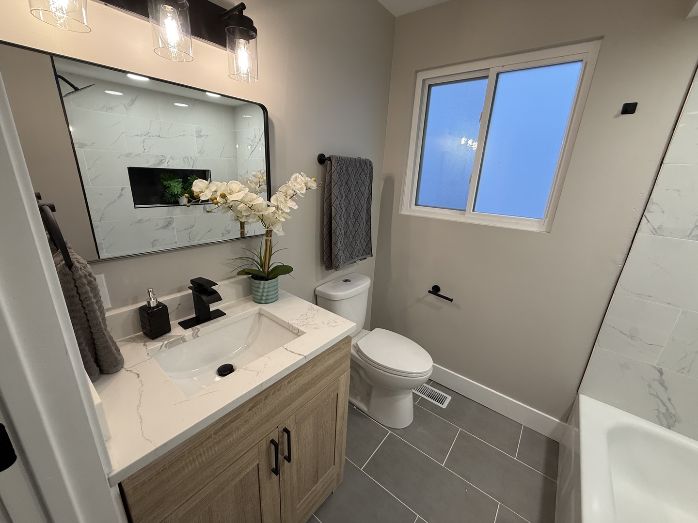 304 W 111th Street, Chicago, IL 60628