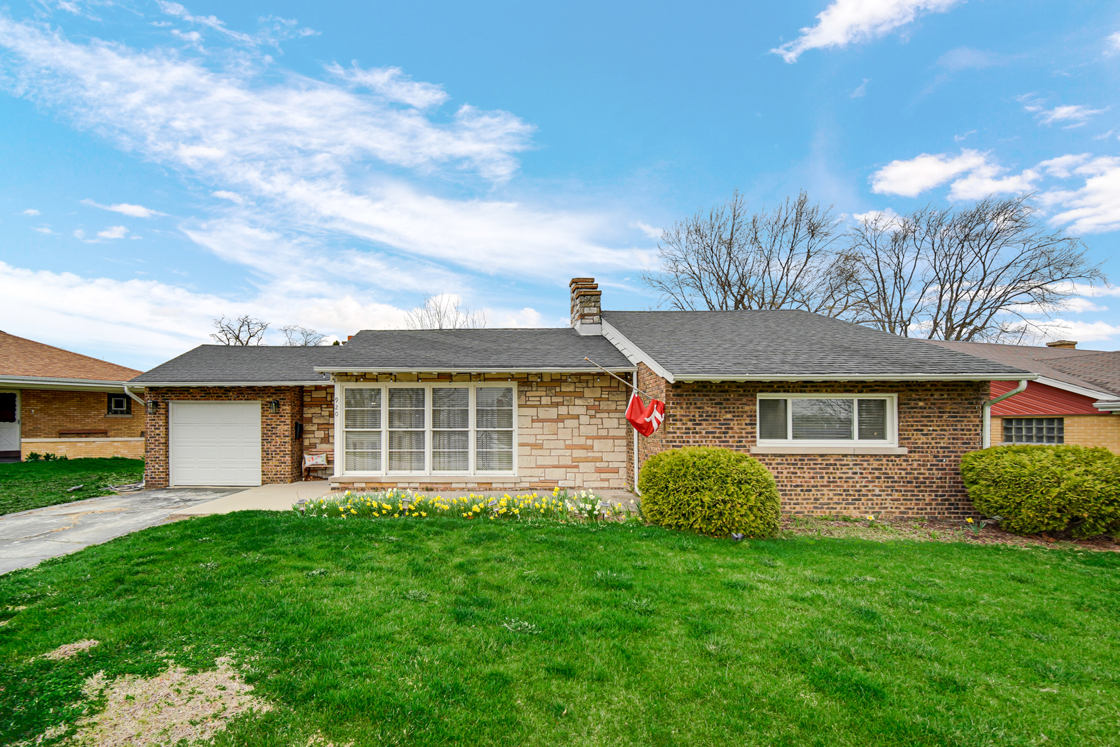 920 Theresa Lane, Chicago Heights, IL 60411