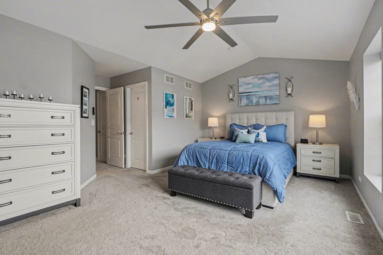 102 Devoe Drive #102, Oswego, IL 60543