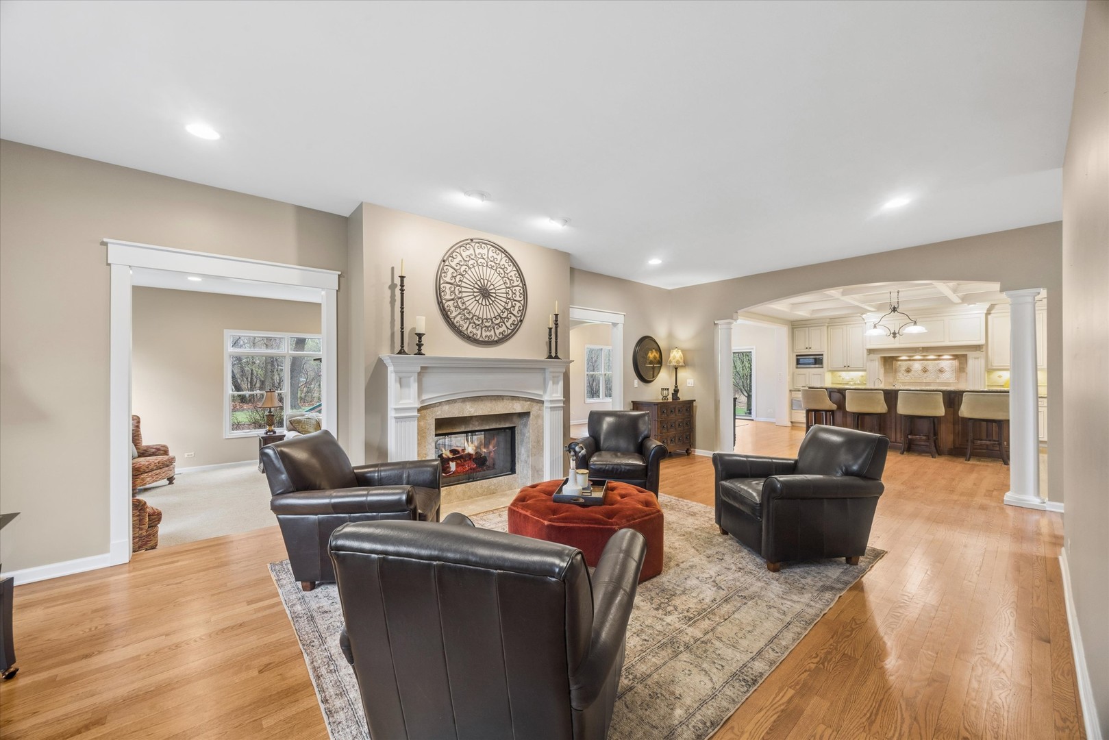 9025 Darien Woods Court, Darien, IL 60561