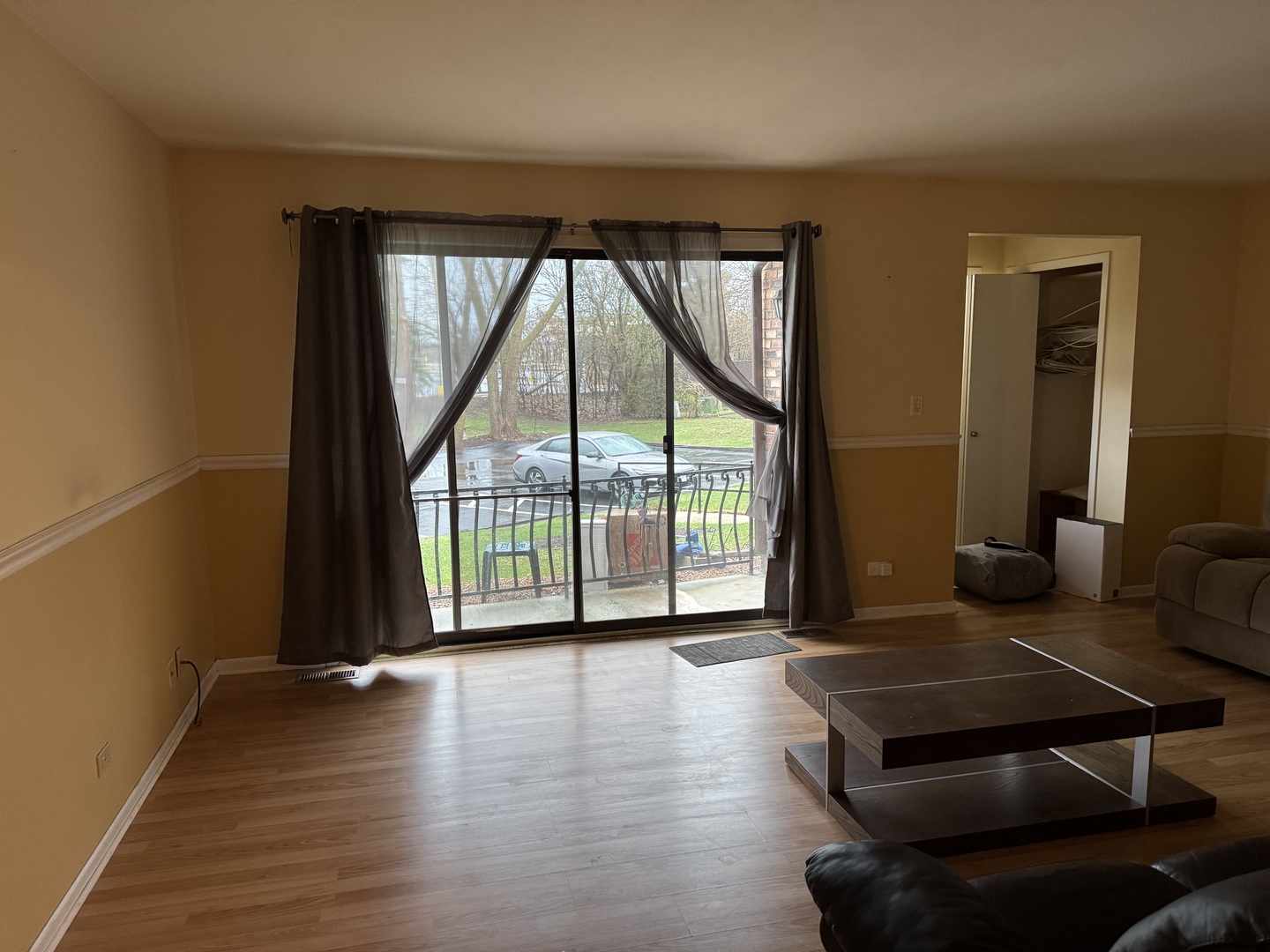 344 Sheridan Drive #1C, Willowbrook, IL 60527