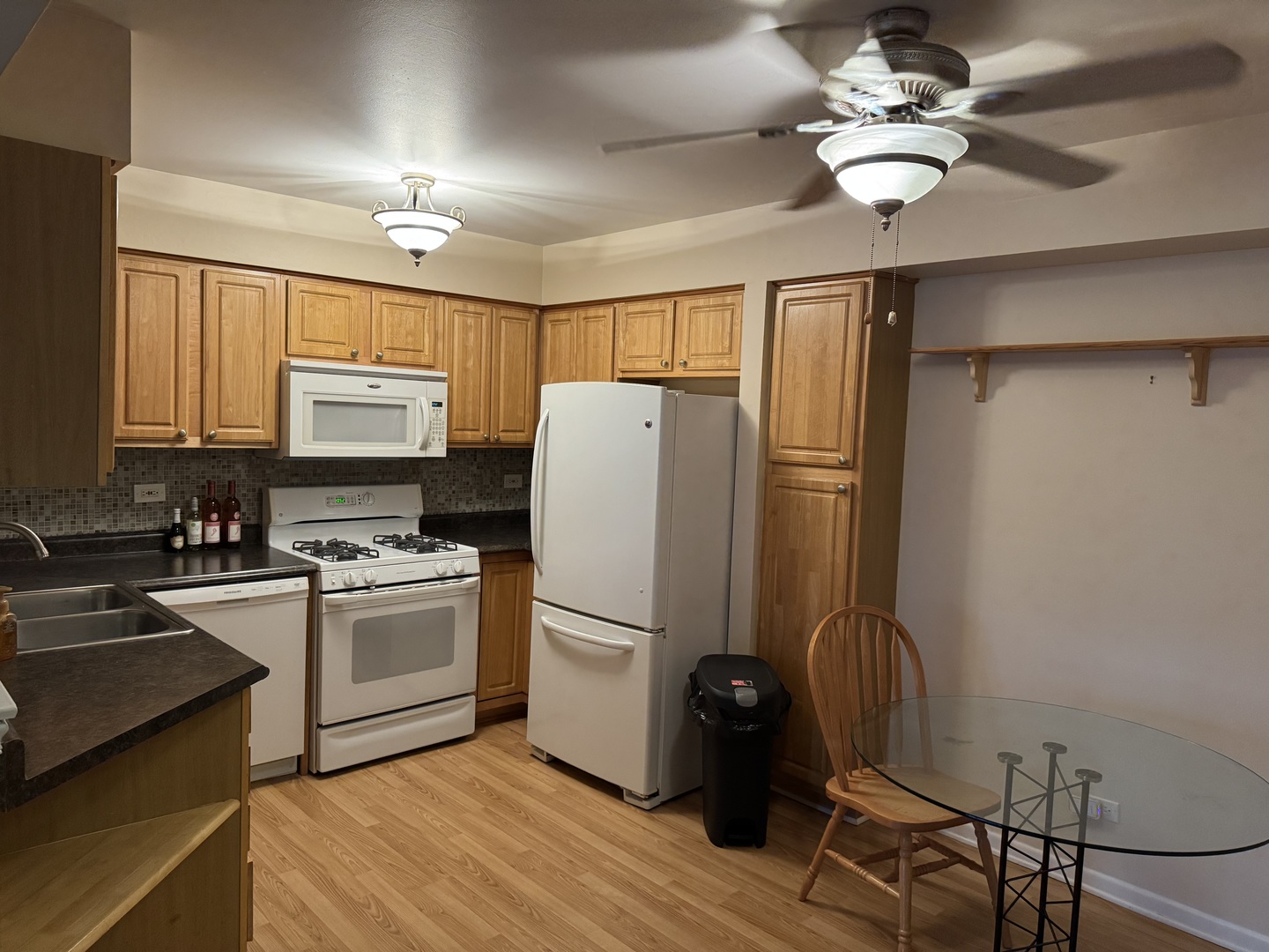 344 Sheridan Drive #1C, Willowbrook, IL 60527