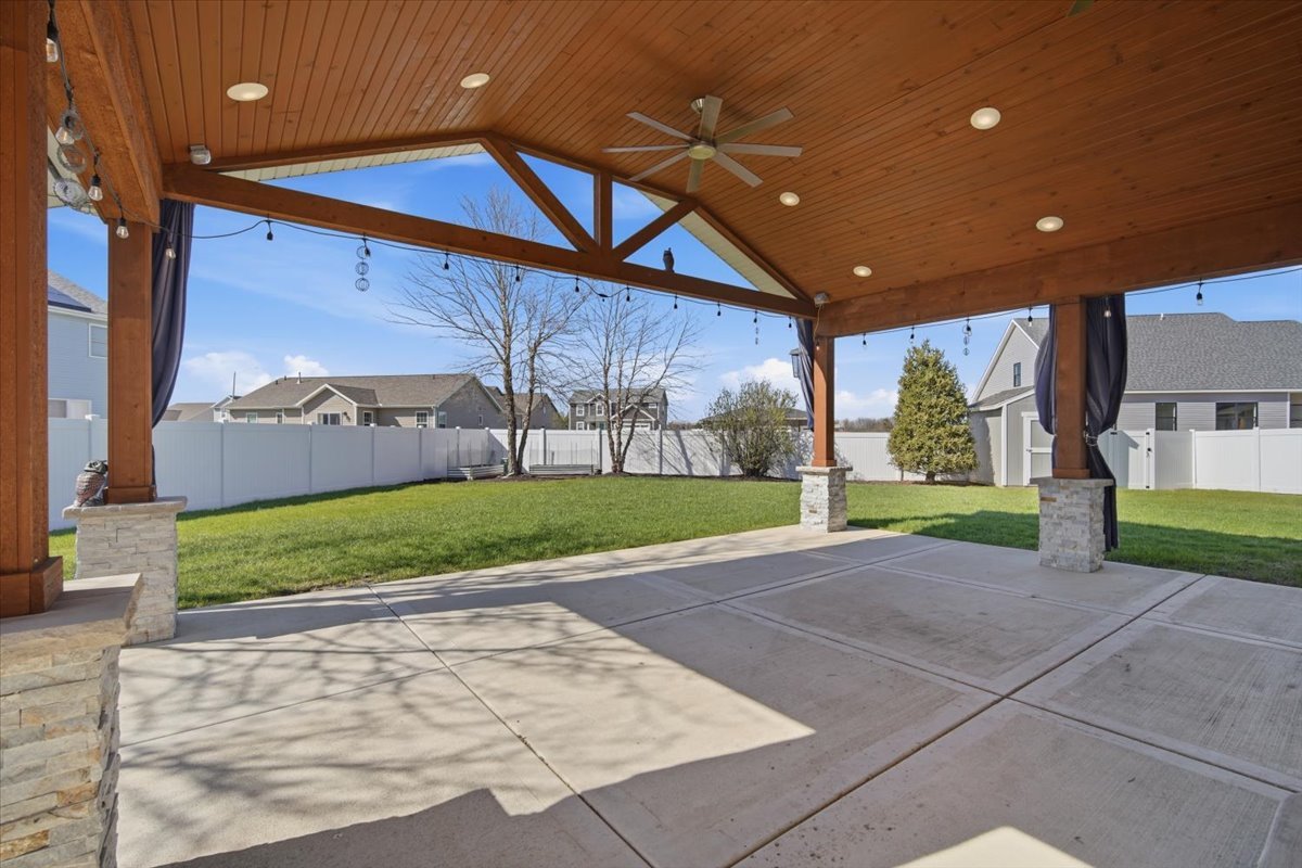 1813 Partridge Point, Normal, IL 61761