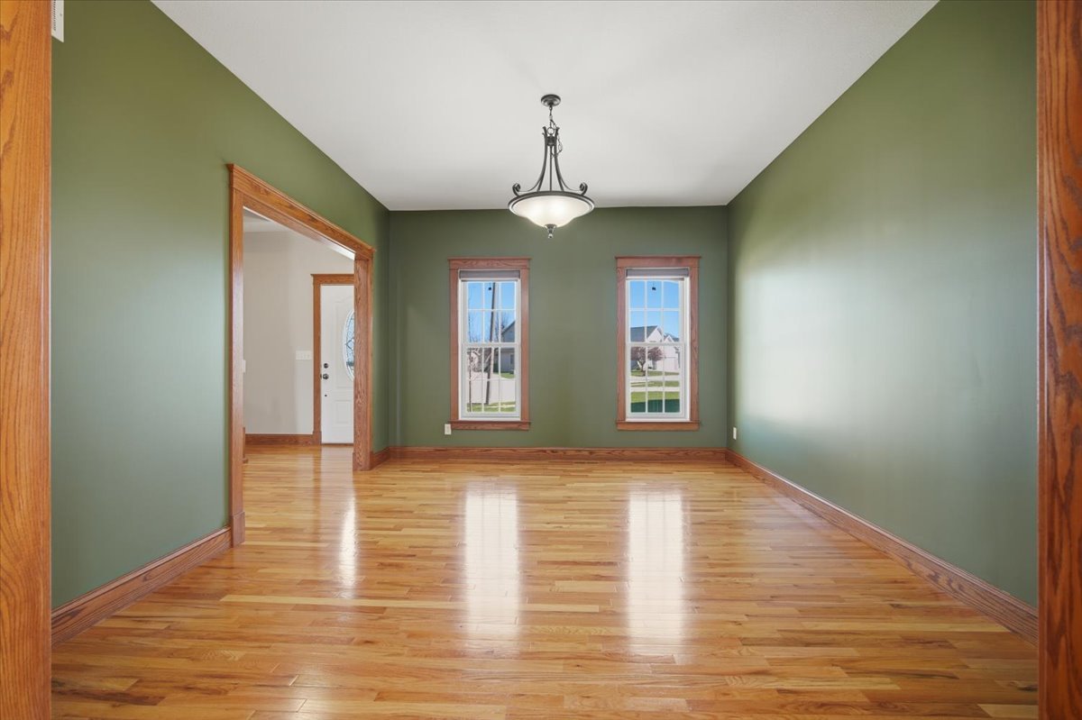 1813 Partridge Point, Normal, IL 61761