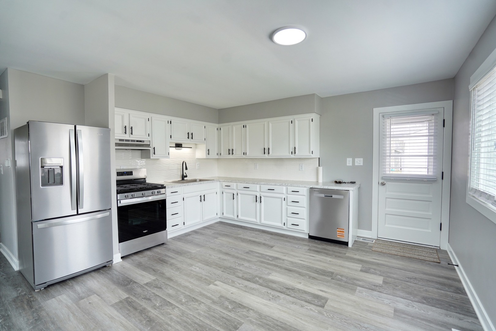 615 Best Avenue, DeKalb, IL 60115