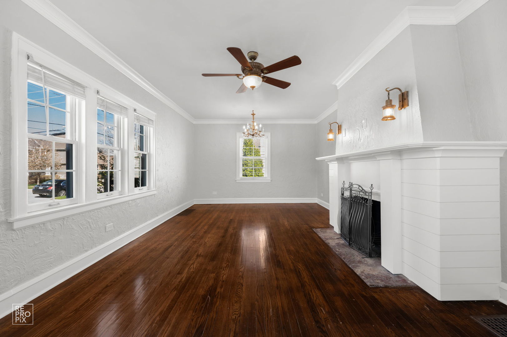 120 E Fremont Avenue, Elmhurst, IL 60126