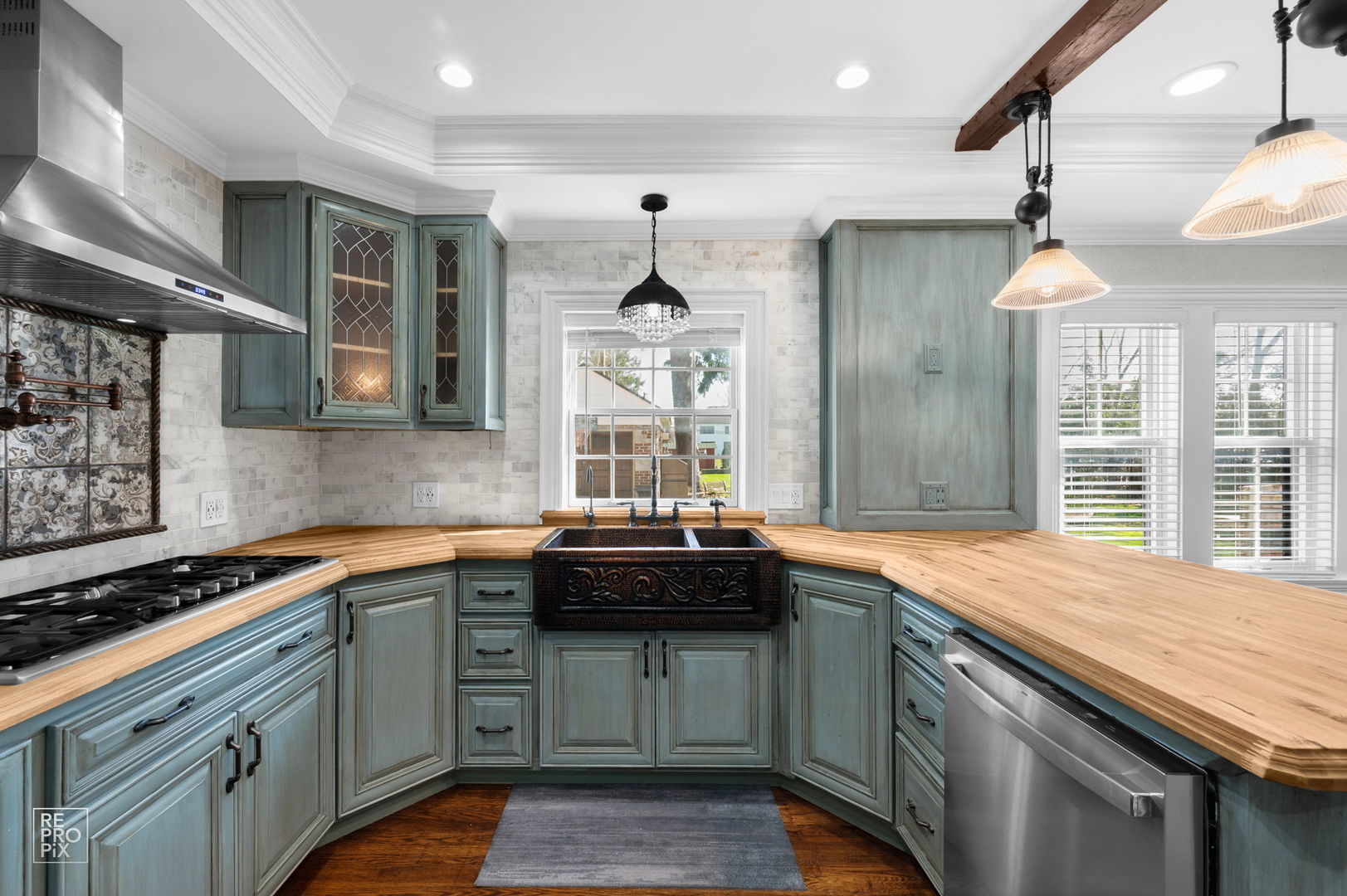 120 E Fremont Avenue, Elmhurst, IL 60126