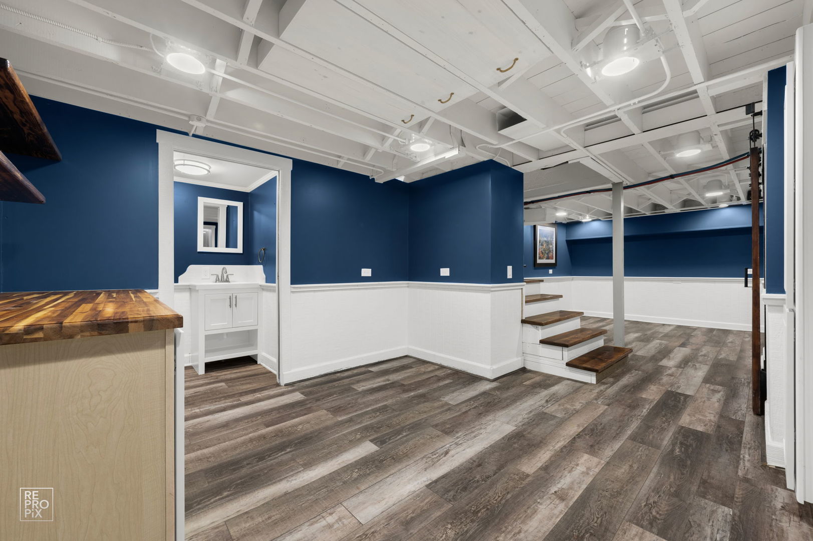 120 E Fremont Avenue, Elmhurst, IL 60126