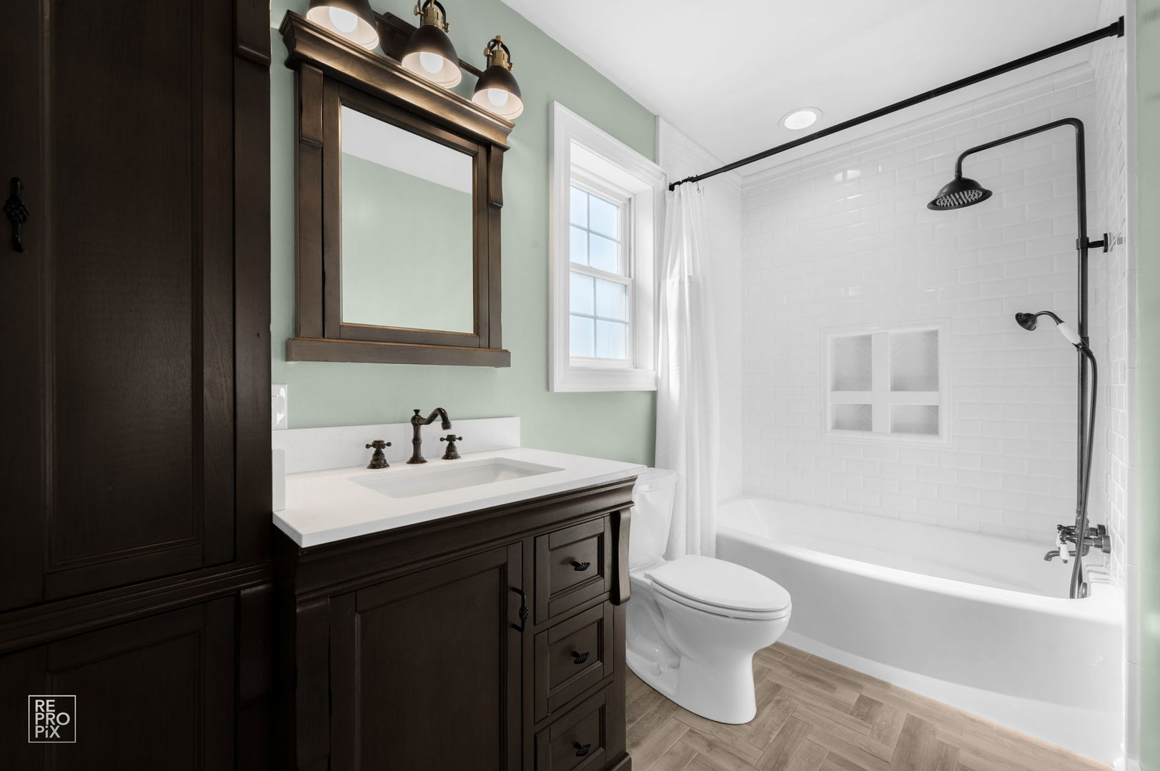 120 E Fremont Avenue, Elmhurst, IL 60126