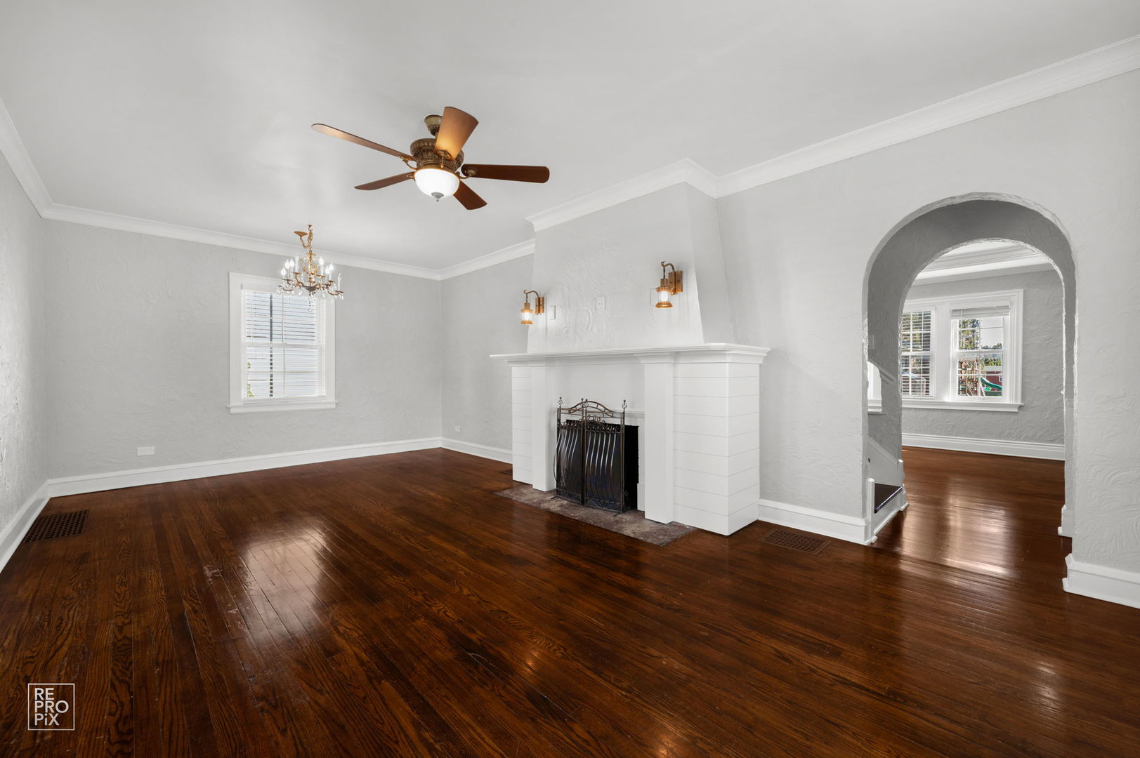 120 E Fremont Avenue, Elmhurst, IL 60126