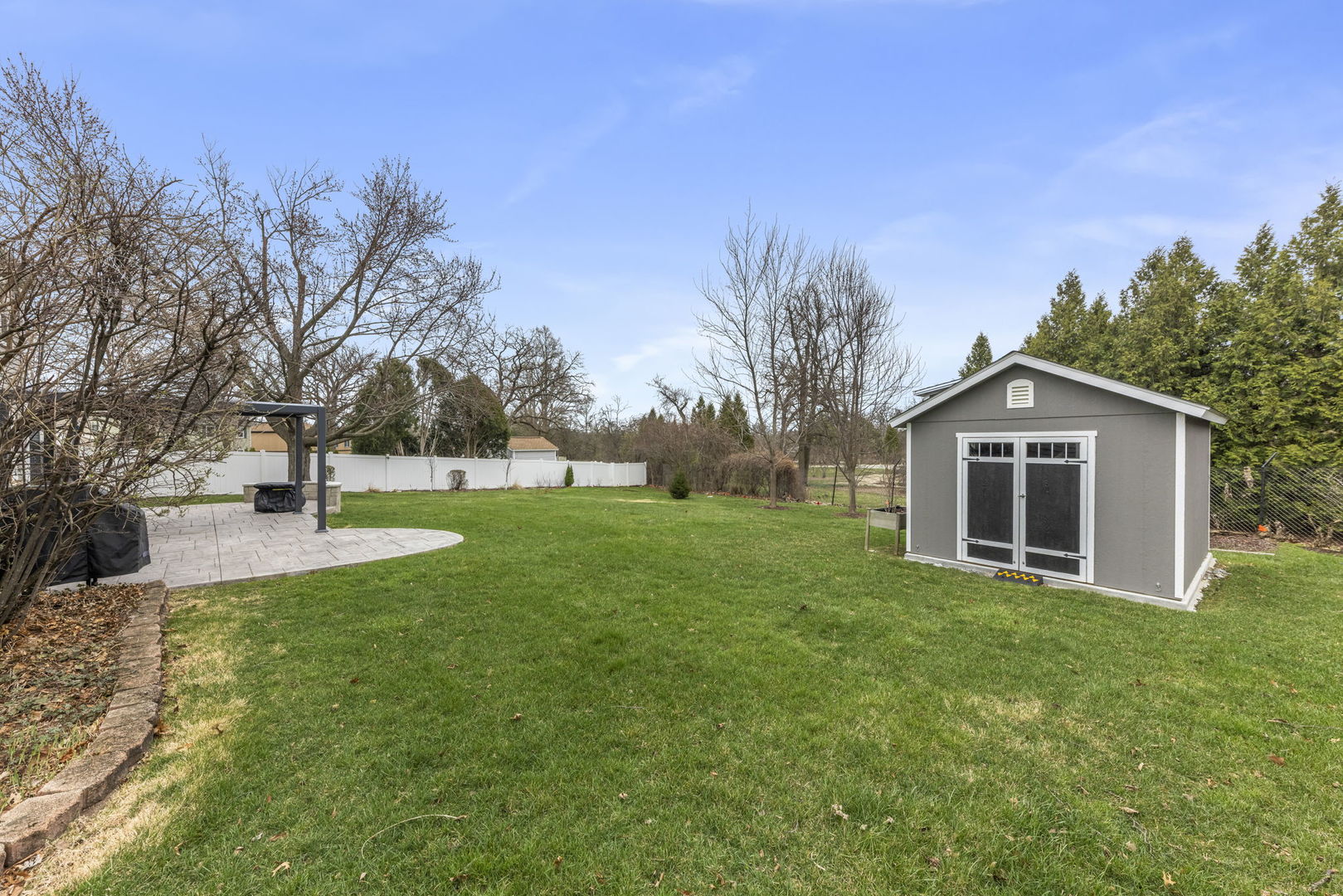 2356 Richmond Drive, Wheaton, IL 60189