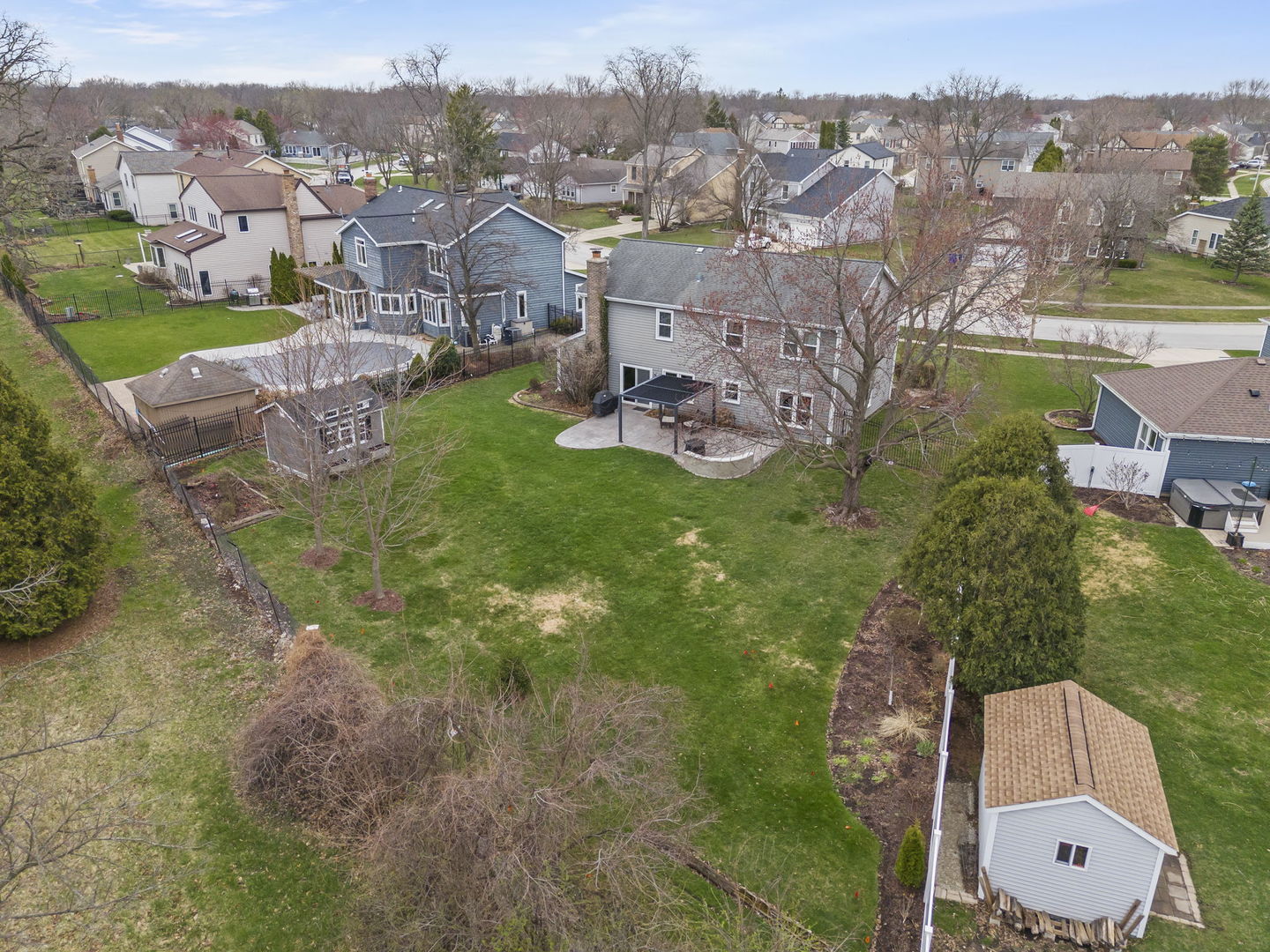 2356 Richmond Drive, Wheaton, IL 60189