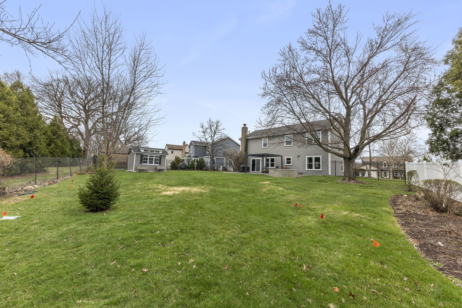 2356 Richmond Drive, Wheaton, IL 60189