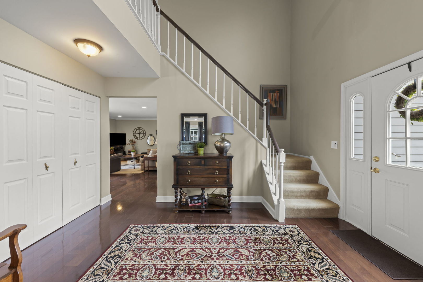 2356 Richmond Drive, Wheaton, IL 60189