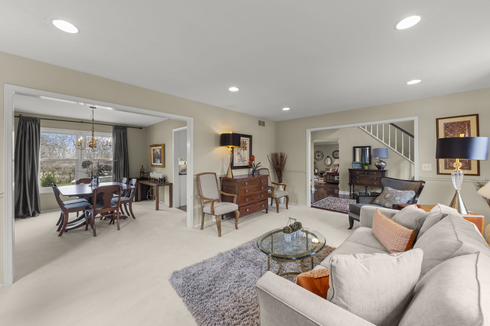 2356 Richmond Drive, Wheaton, IL 60189