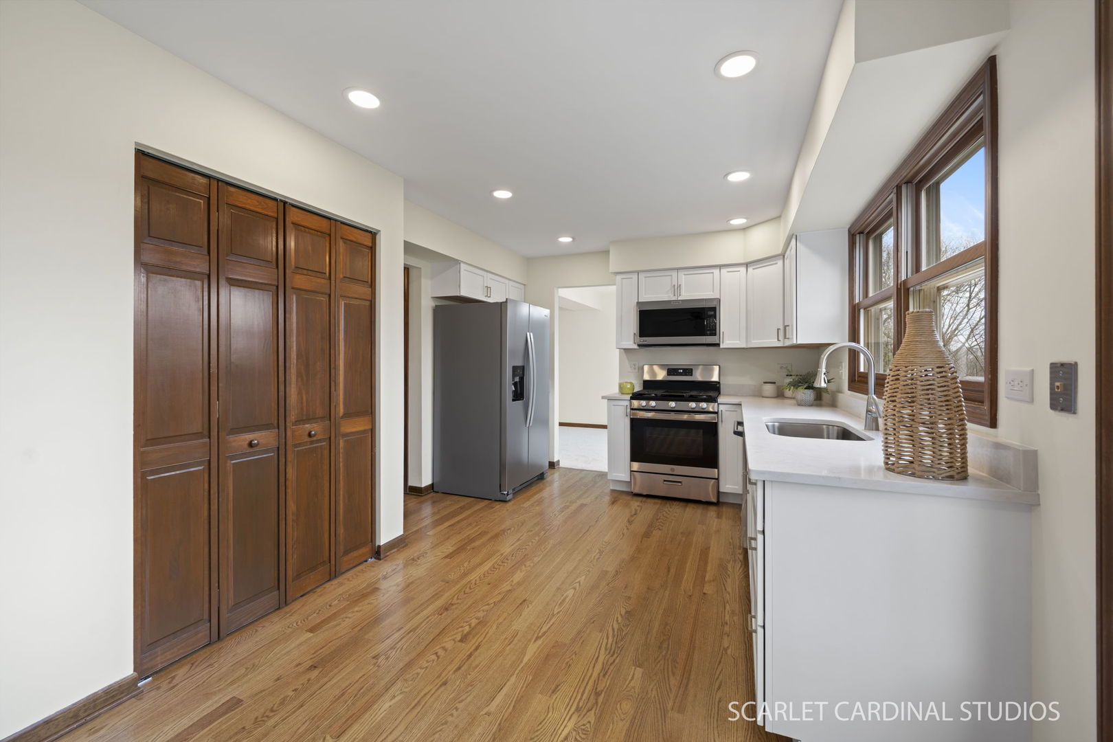 749 Holly Drive, Bartlett, IL 60103