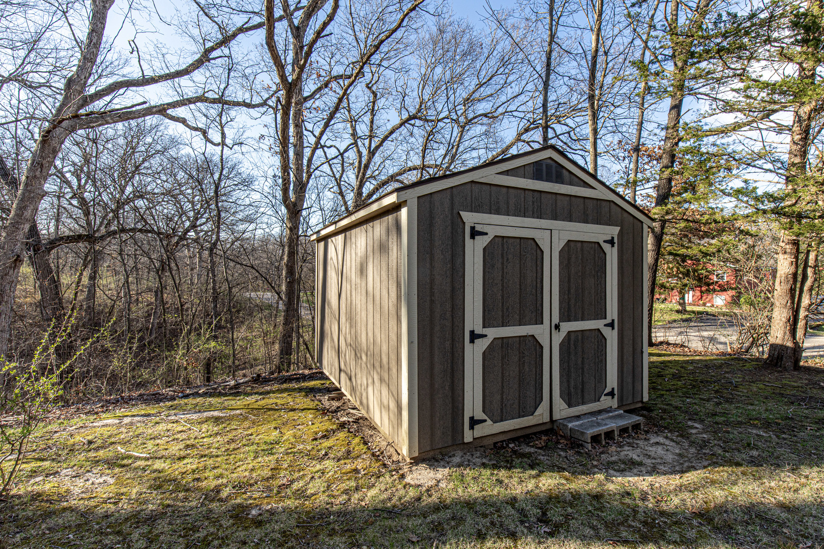 110 Indian Hills Drive, Putnam, IL 61560