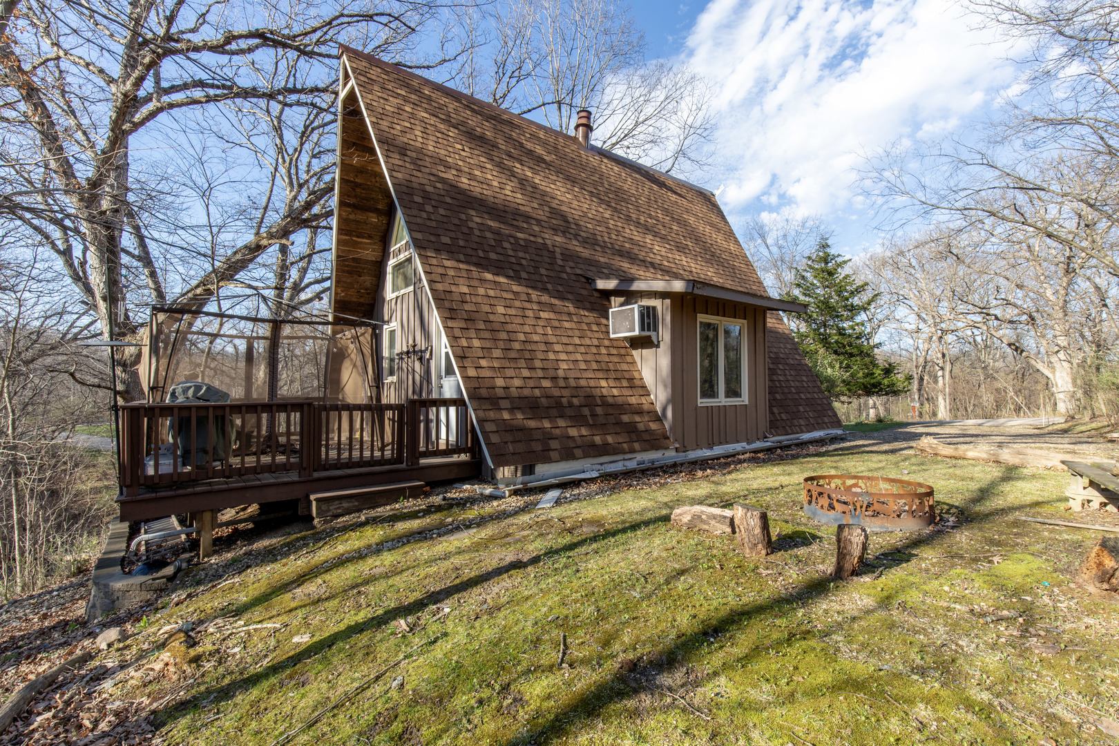 110 Indian Hills Drive, Putnam, IL 61560