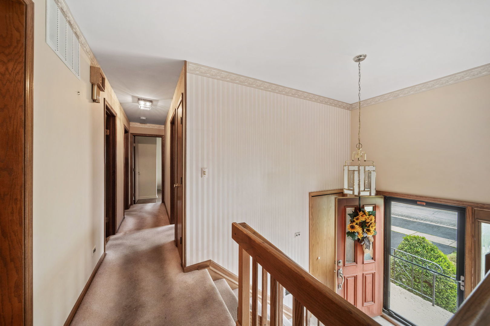 6534 Taylor Drive, Woodridge, IL 60517