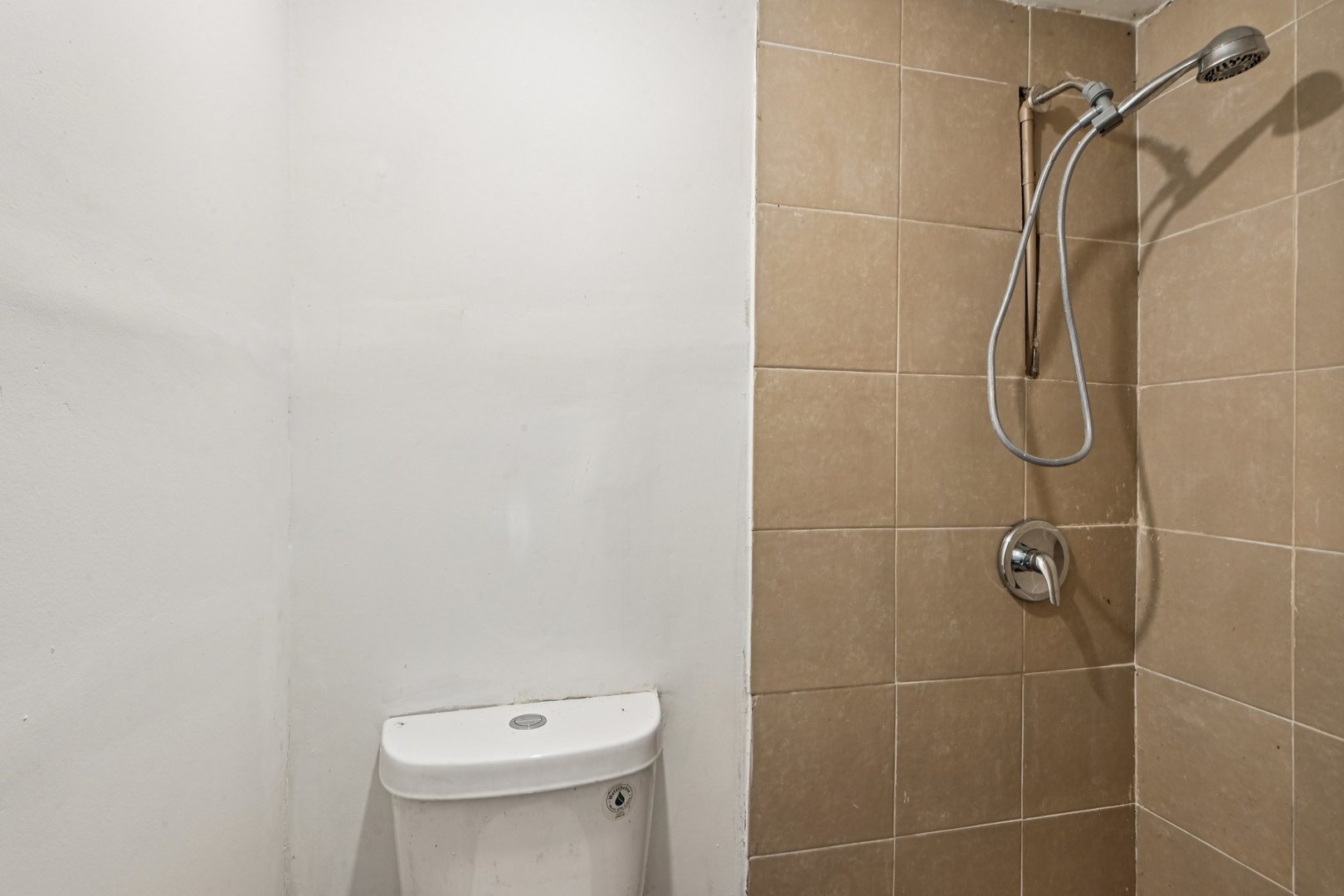 1326 Nippersink Drive, Spring Grove, IL 60081