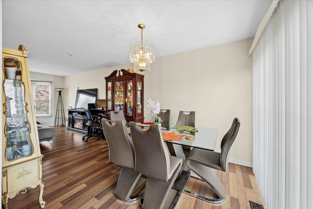 Bolingbrook, IL 60440