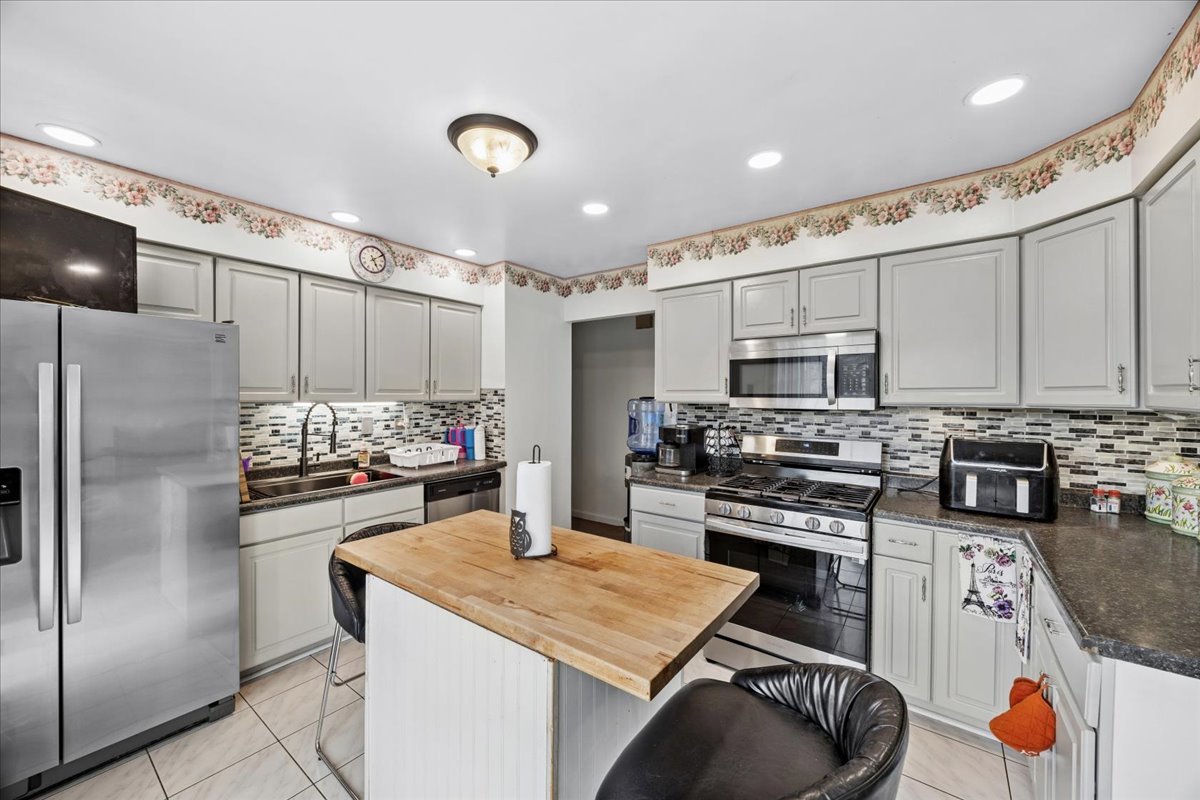 Bolingbrook, IL 60440