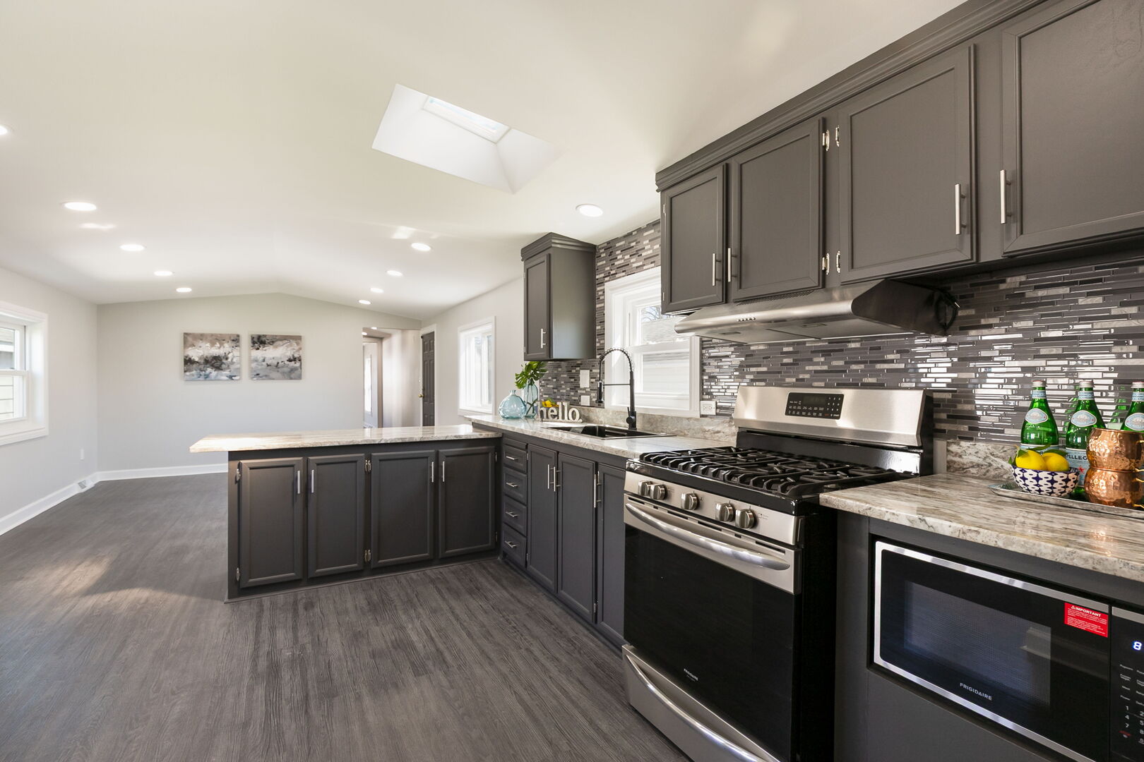 3515 Barb Avenue, Park City, IL 60085