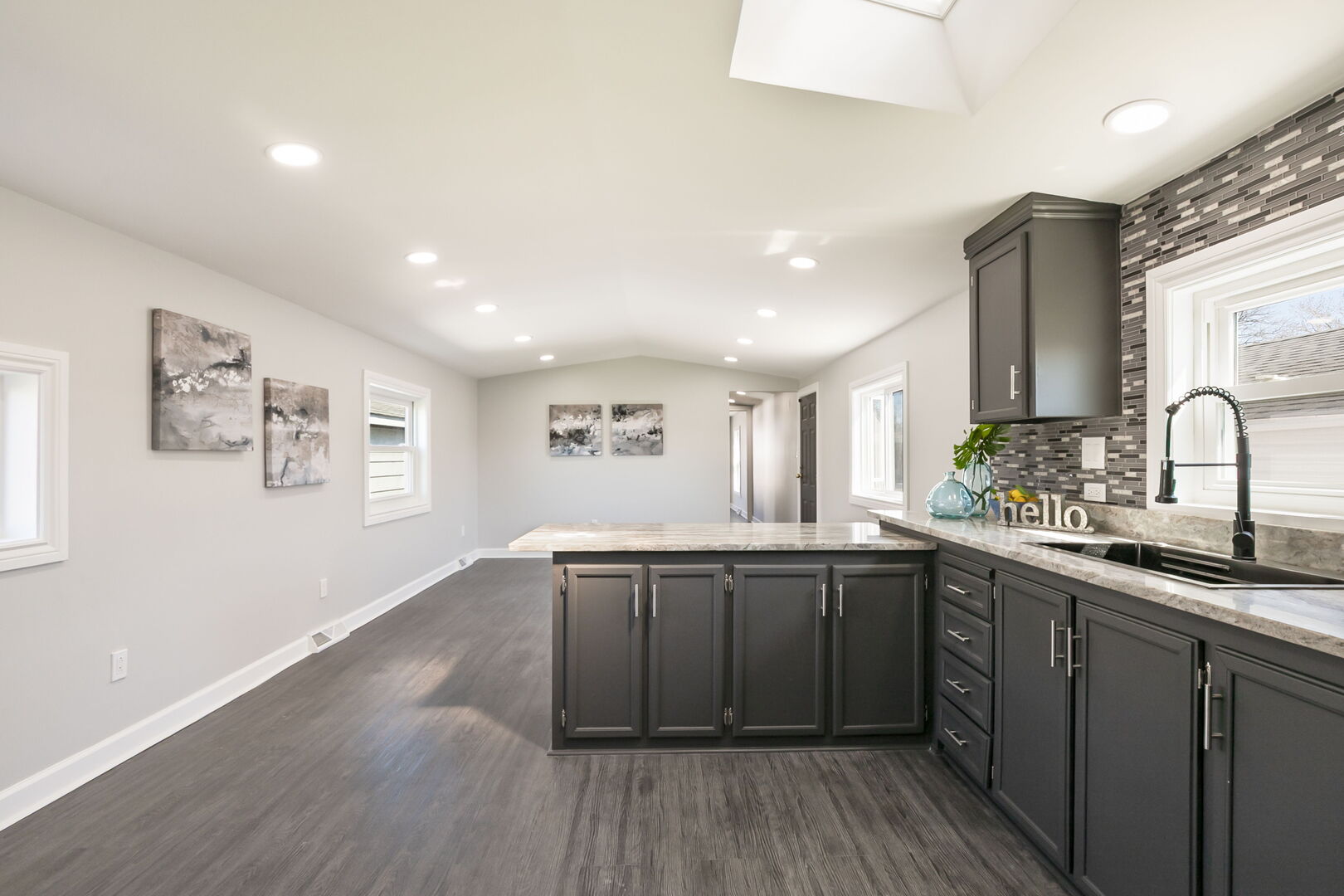 3515 Barb Avenue, Park City, IL 60085