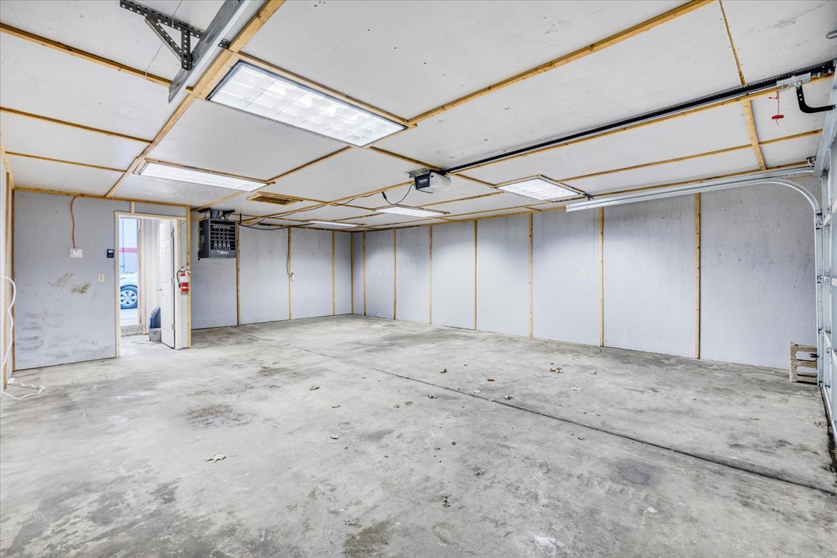 162 Exchange Street, Colona, IL 61241