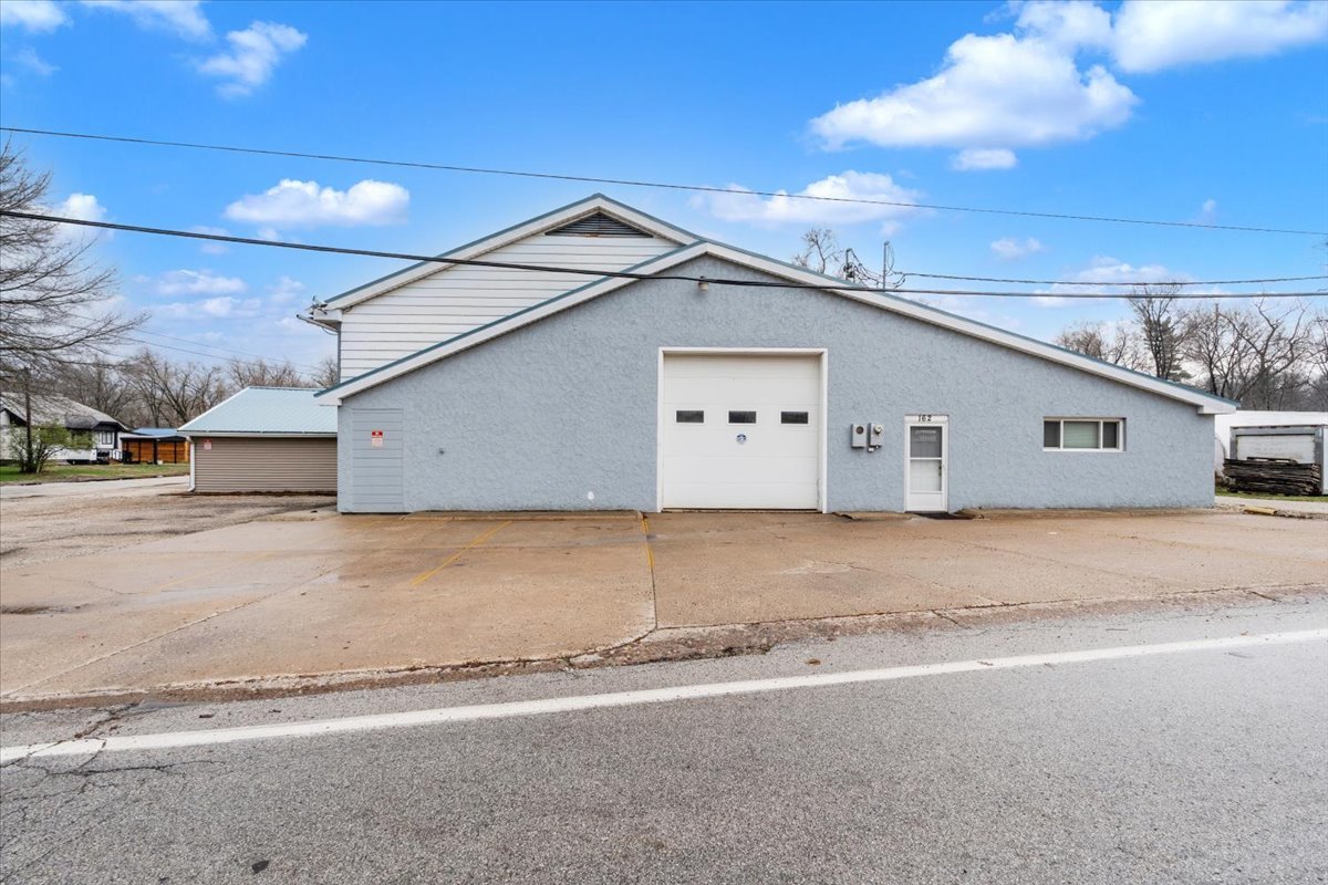 162 Exchange Street, Colona, IL 61241