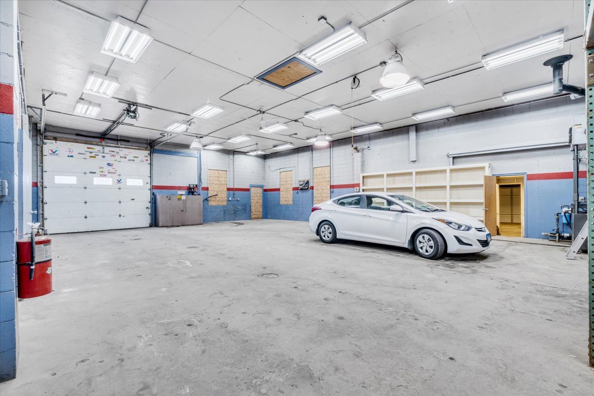 162 Exchange Street, Colona, IL 61241