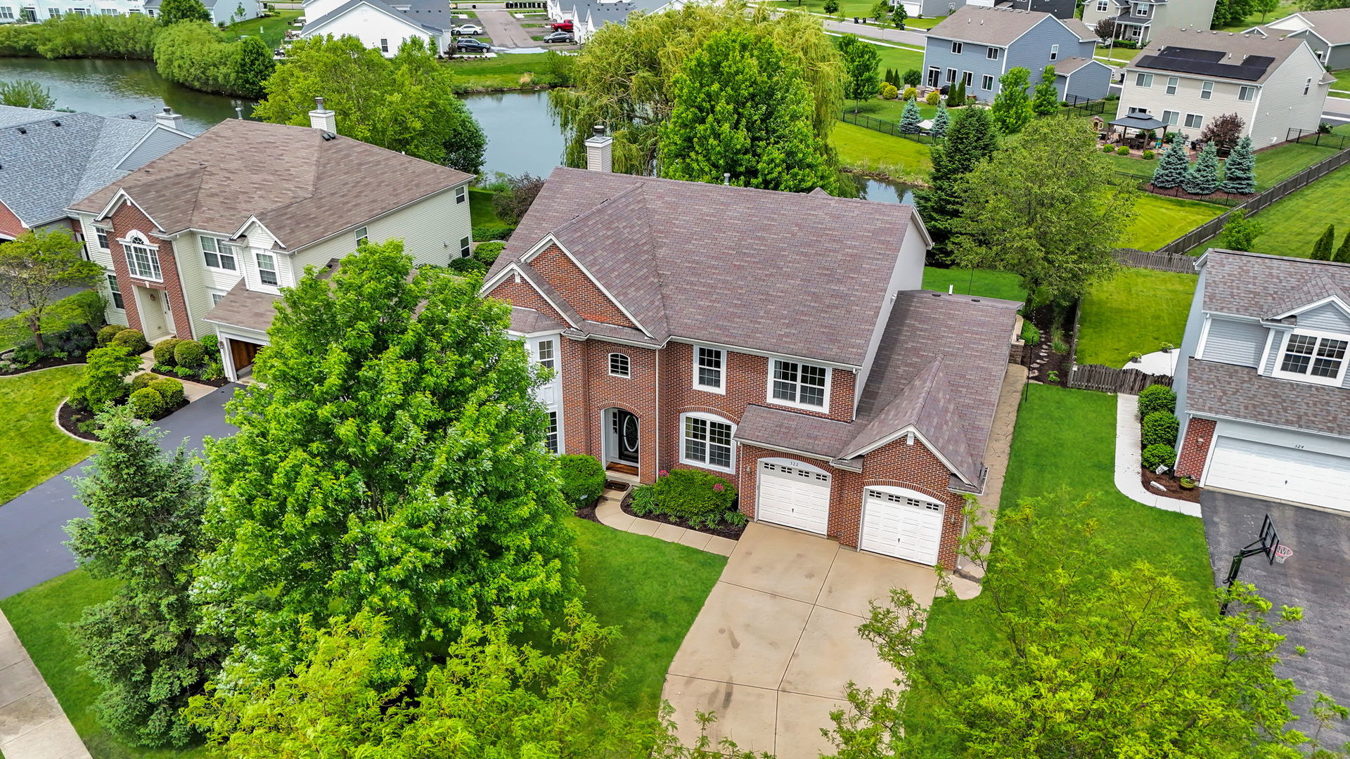 322 Hemlock Lane, Oswego, IL 60543