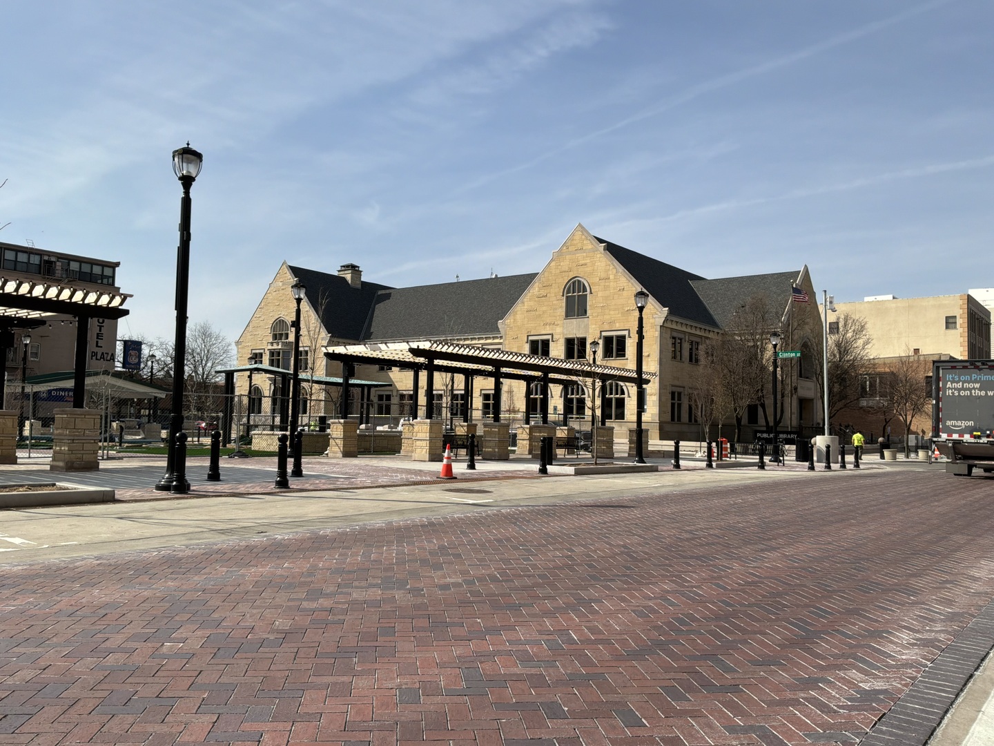 224 E Cass Street #1, Joliet, IL 60432