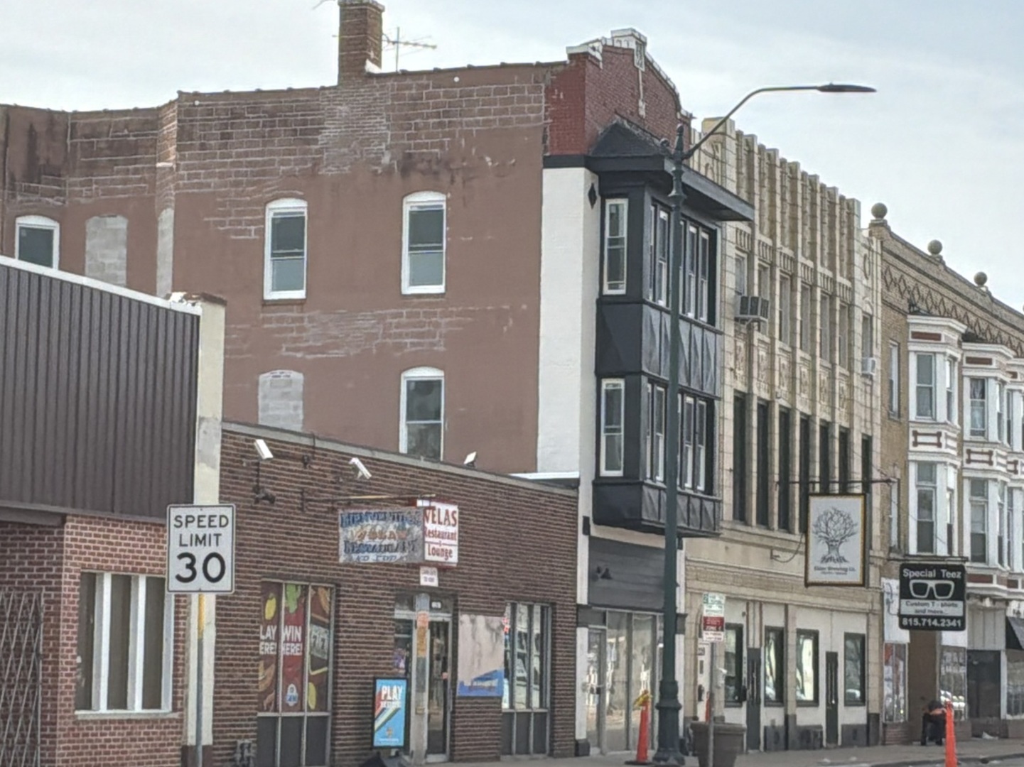 224 E Cass Street #1, Joliet, IL 60432