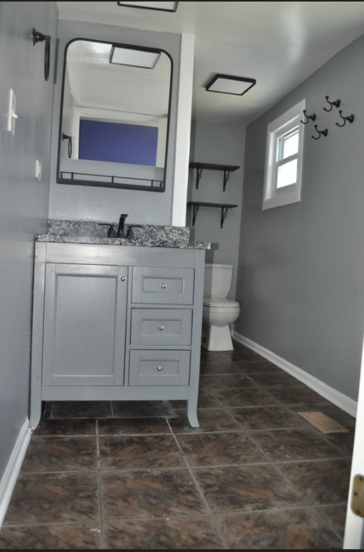 5017 W 29th Street, Cicero, IL 60804