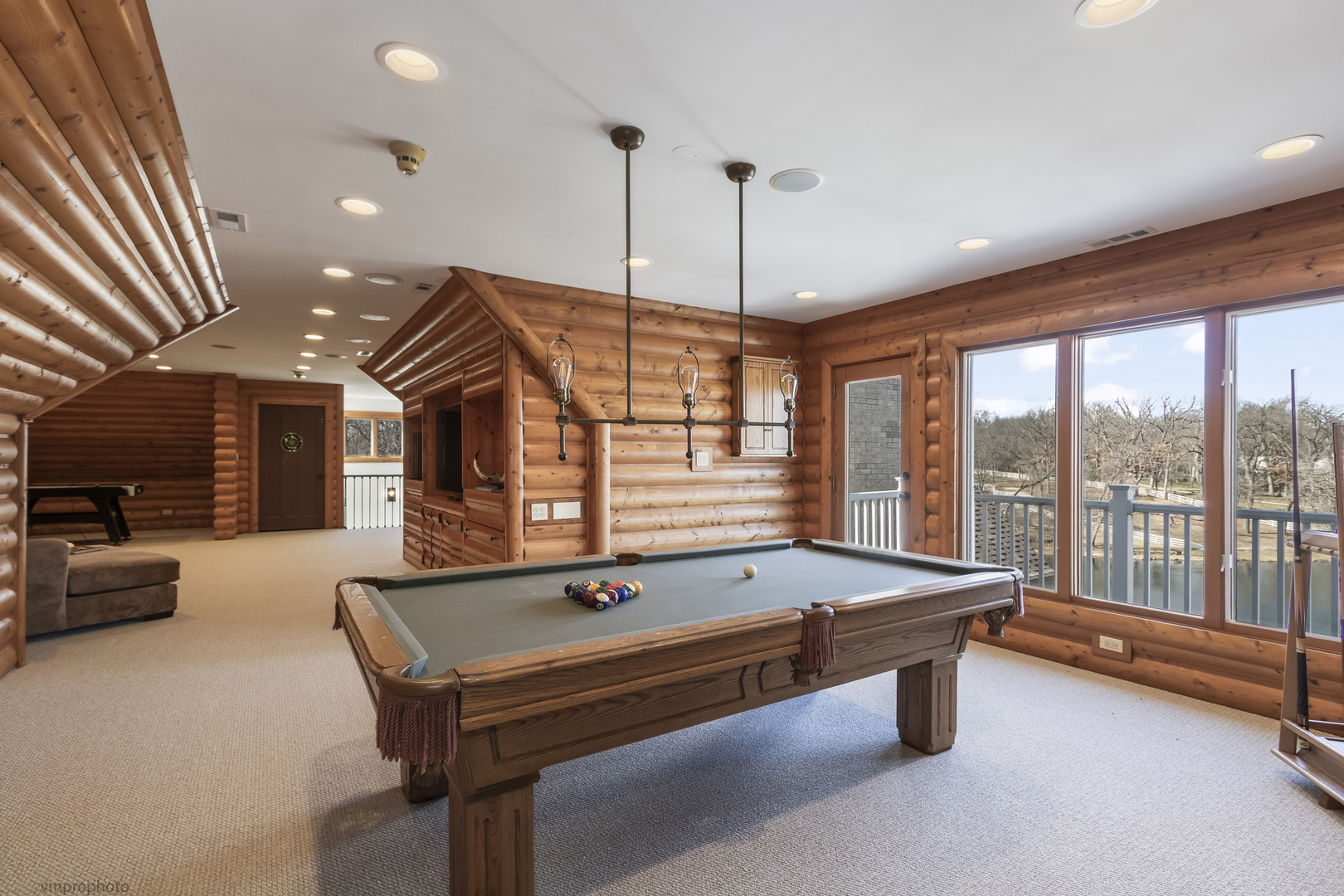 10 Old Hart Road, Barrington Hills, IL 60010