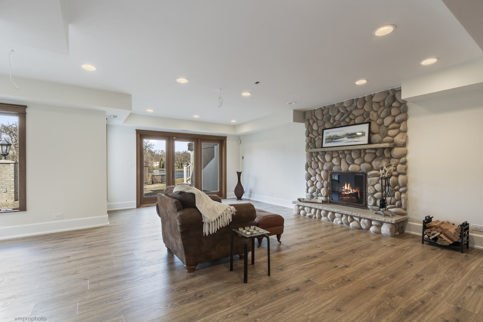 10 Old Hart Road, Barrington Hills, IL 60010