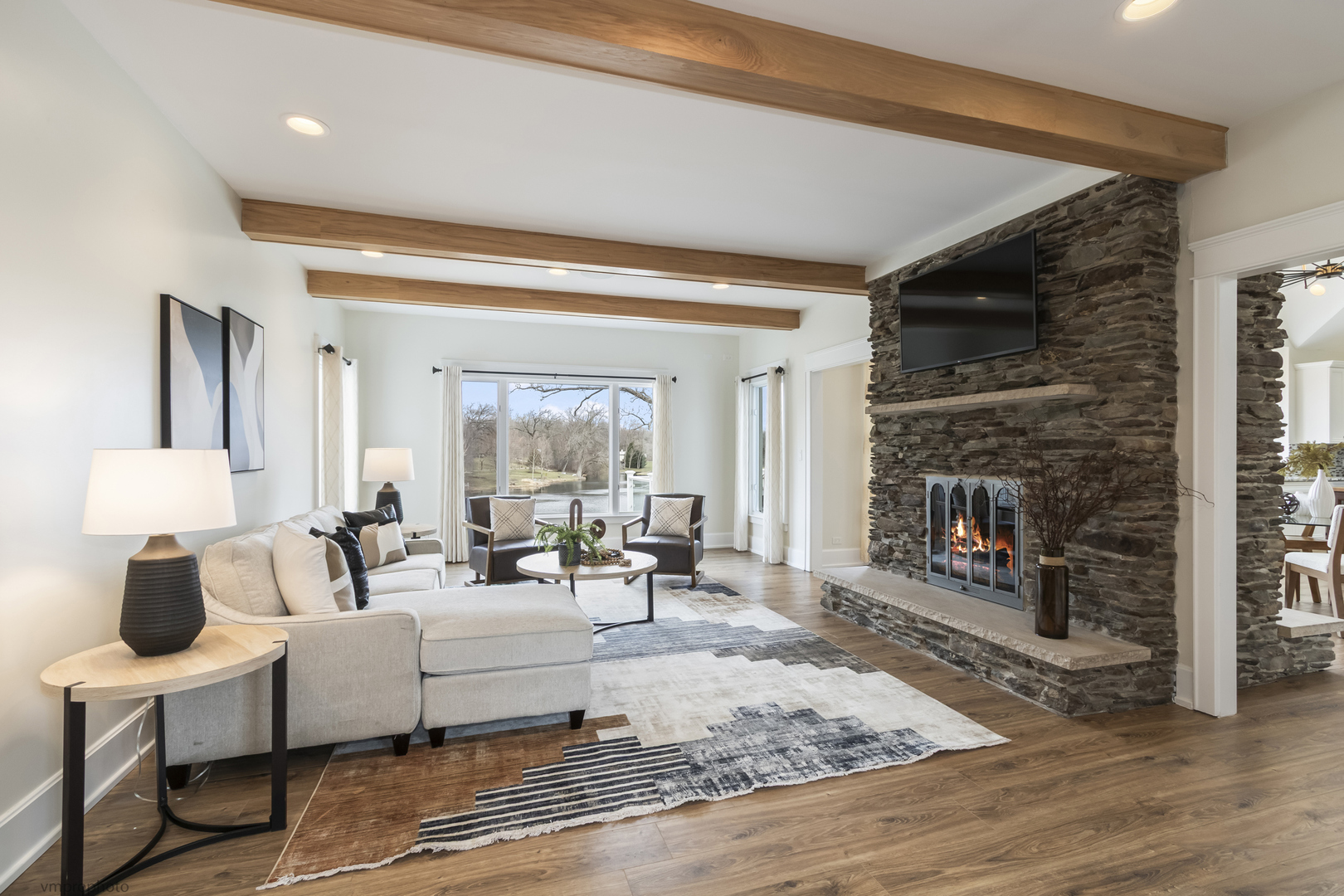 10 Old Hart Road, Barrington Hills, IL 60010