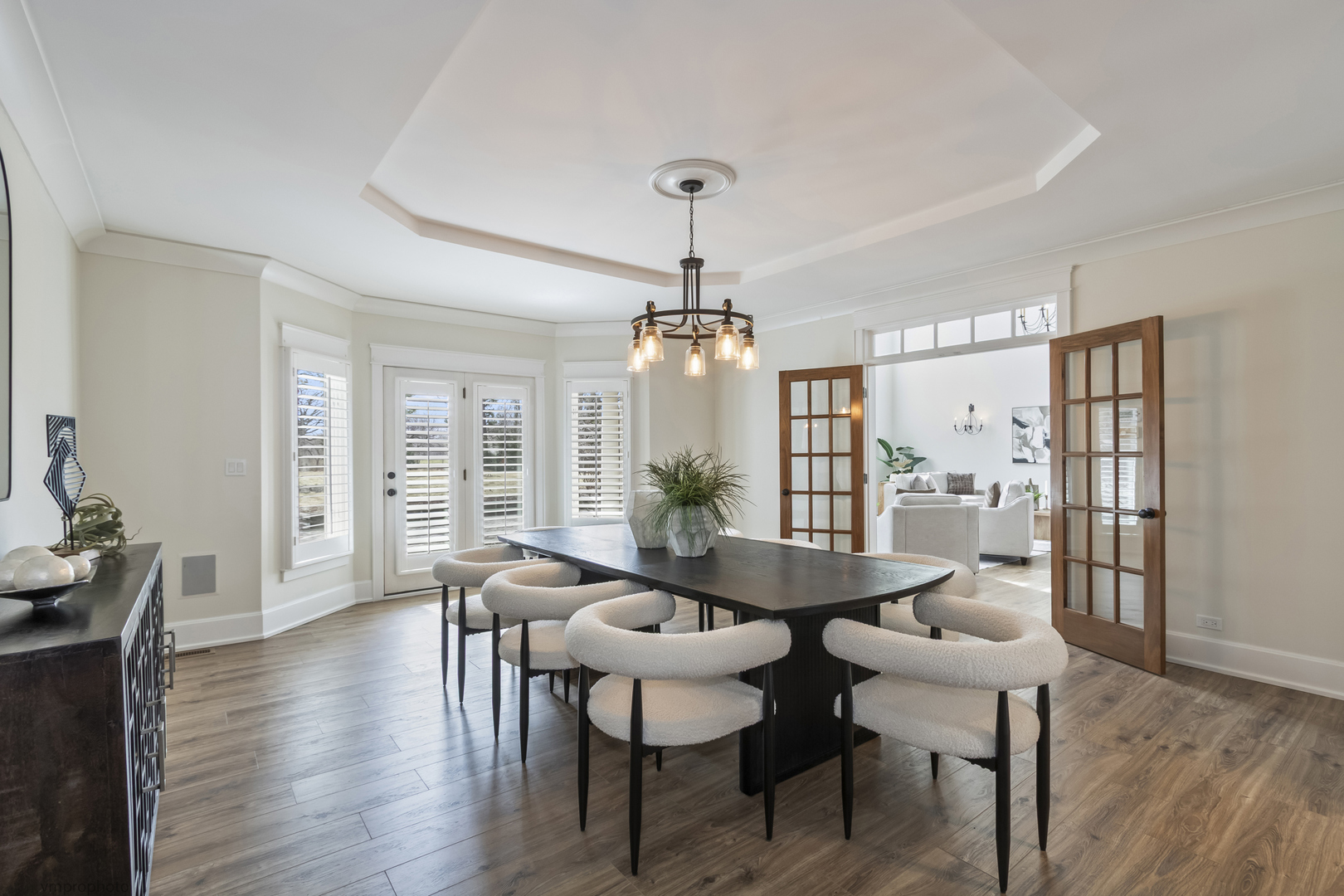 10 Old Hart Road, Barrington Hills, IL 60010