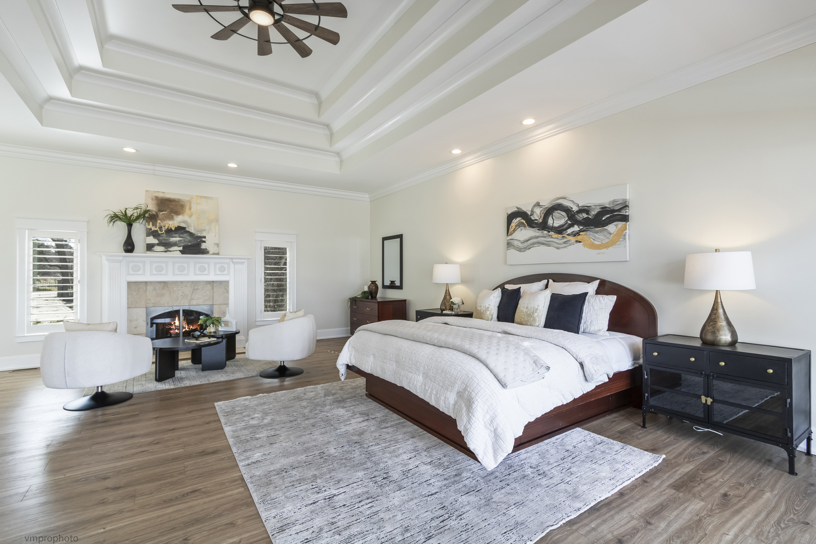 10 Old Hart Road, Barrington Hills, IL 60010