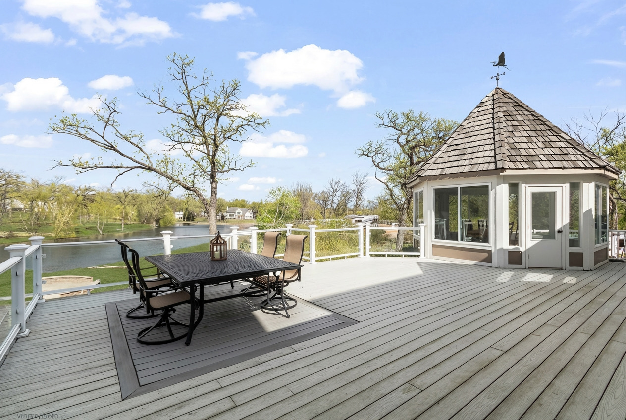 10 Old Hart Road, Barrington Hills, IL 60010