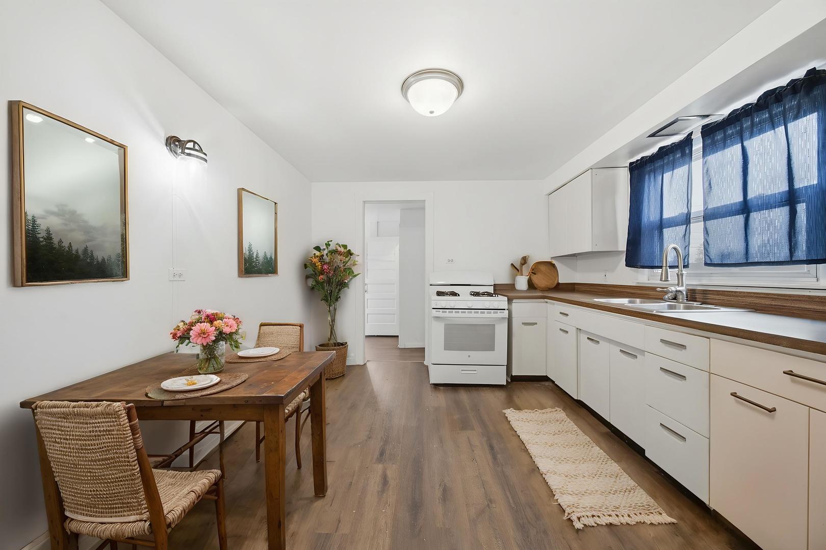 12815 Clinton Street, Blue Island, IL 60406